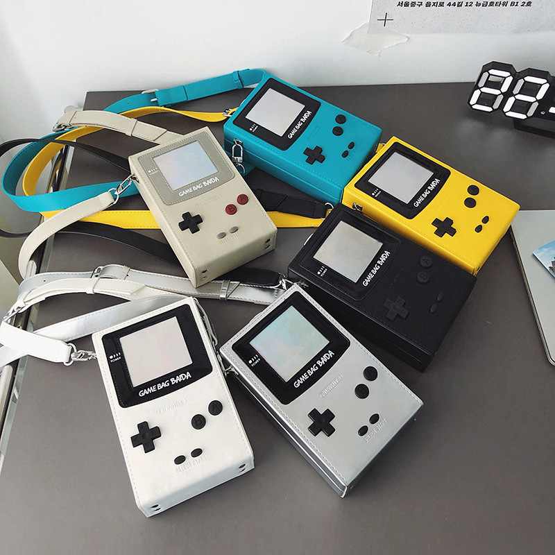 독특한 창의적인 게임 콘솔 모양의 크로스바디 미니 백  - Gaming Console Games 리뷰 및 가격